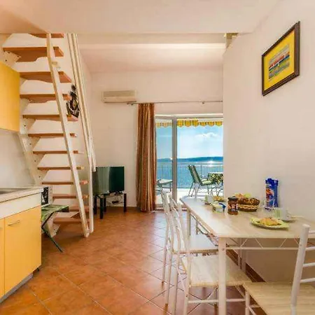 In 39221 Apartment *